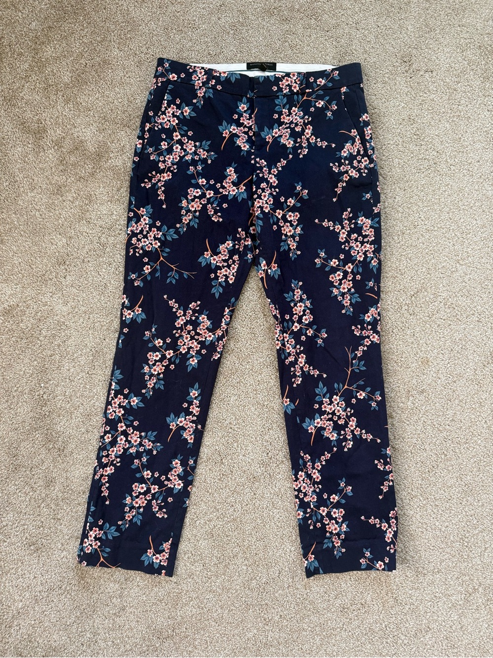 Banana Republic Ryan Navy Floral Print Pants Size 6